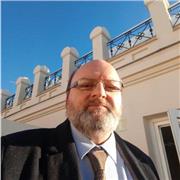 Native and qualified English with an extensive language teaching experience of over 20 years in Madrid.